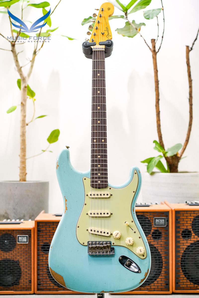 [2024 새봄맞이세일! (~4/30까지)] Fender Custom Shop Limited Edition 1960 Strat Relic-Faded/Aged Daphne Blue (2023년산/신품) - CZ571520
