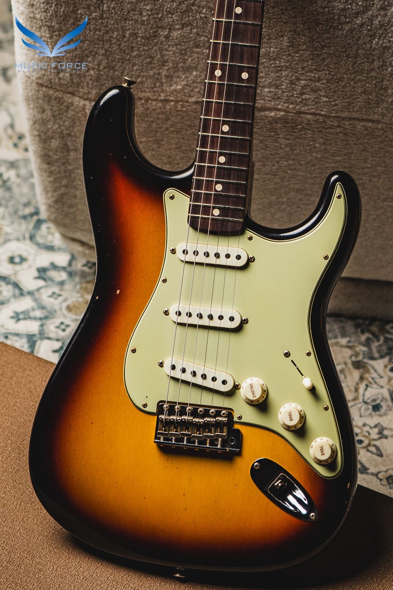 [2024 새봄맞이세일! (~4/30까지)] Fender Custom Shop Limited Edition 62/63 Stratocaster Journeyman Relic-Faded/Aged 3 Tone Sunburst (2023년산/신품) - CZ571775