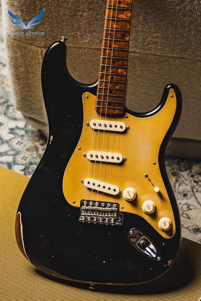 [2024 새봄맞이세일! (~4/30까지)] Fender Custom Shop Limited Edition 1956 Roasted Strat Relic-Aged Black w/3A Roasted Birdseye Maple Neck(신품) - CZ575443