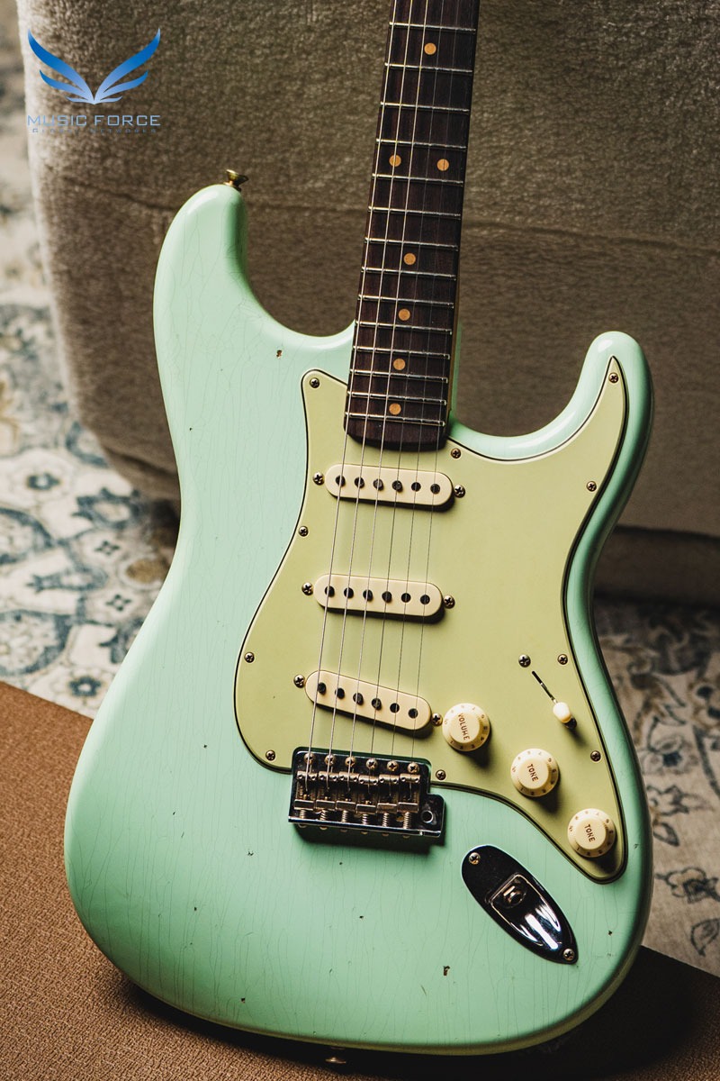 [2024 새봄맞이세일! (~5/31까지)] Fender Custom Shop Limited Edition 1960 Journeyman Strat Relic-Faded/Aged Surf Green (2023년산/신품) - CZ572139